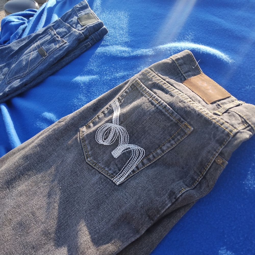 I got two pairs of South Pole men's jeans size 36